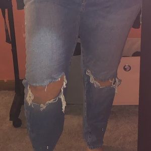 forever 21 ripped knee mom jeans